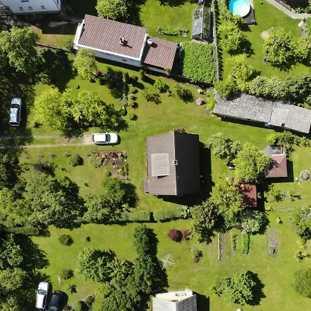 Cozy Summer House With Free Parking Near Town Center & Σπίτι διακοπών