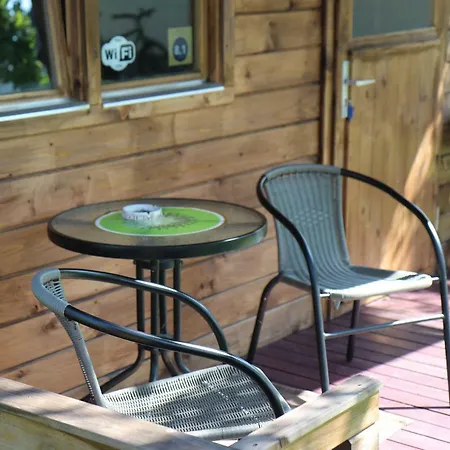 Cozy Summer House With Free Parking Near Town Center & *