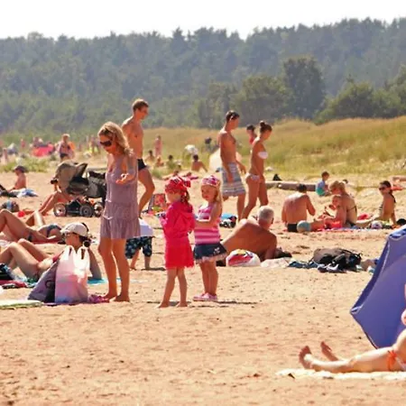 Cozy Summer House With Free Parking Near Center & Holiday home *