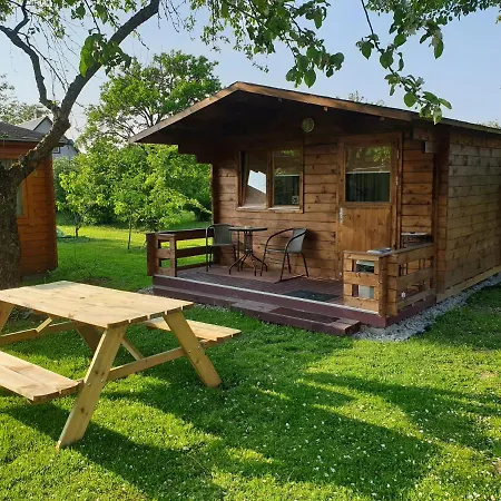 Cozy Summer House With Free Parking Near Center & Holiday home