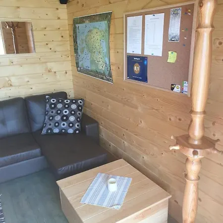 Cozy Summer House With Free Parking Near Center & Kuressaare