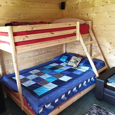 Feriehus Cozy Summer House With Free Parking Near Center & Kuressaare