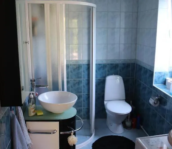 Cozy Summer House With Free Parking Near Center & * Курессааре