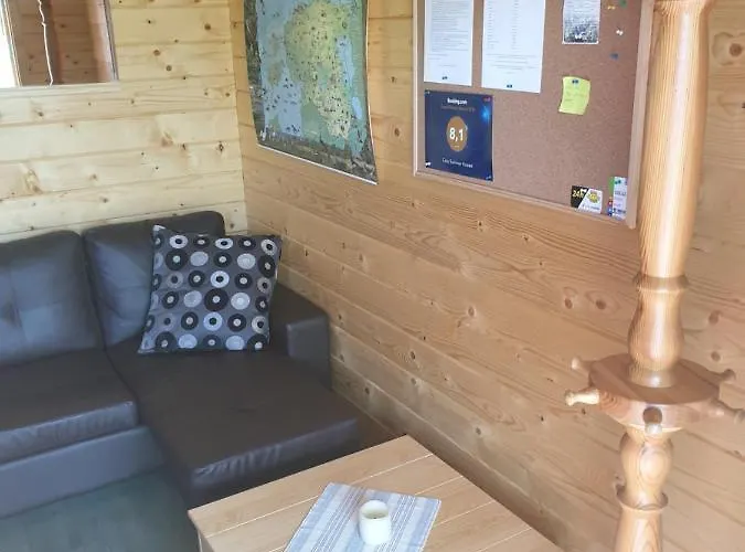 Cozy Summer House With Free Parking Near Center & Курессааре