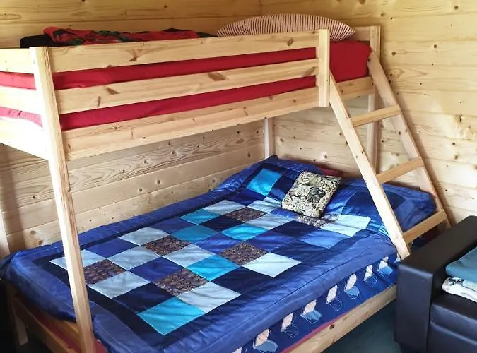 Дом отдыха Cozy Summer House With Free Parking Near Center & Курессааре